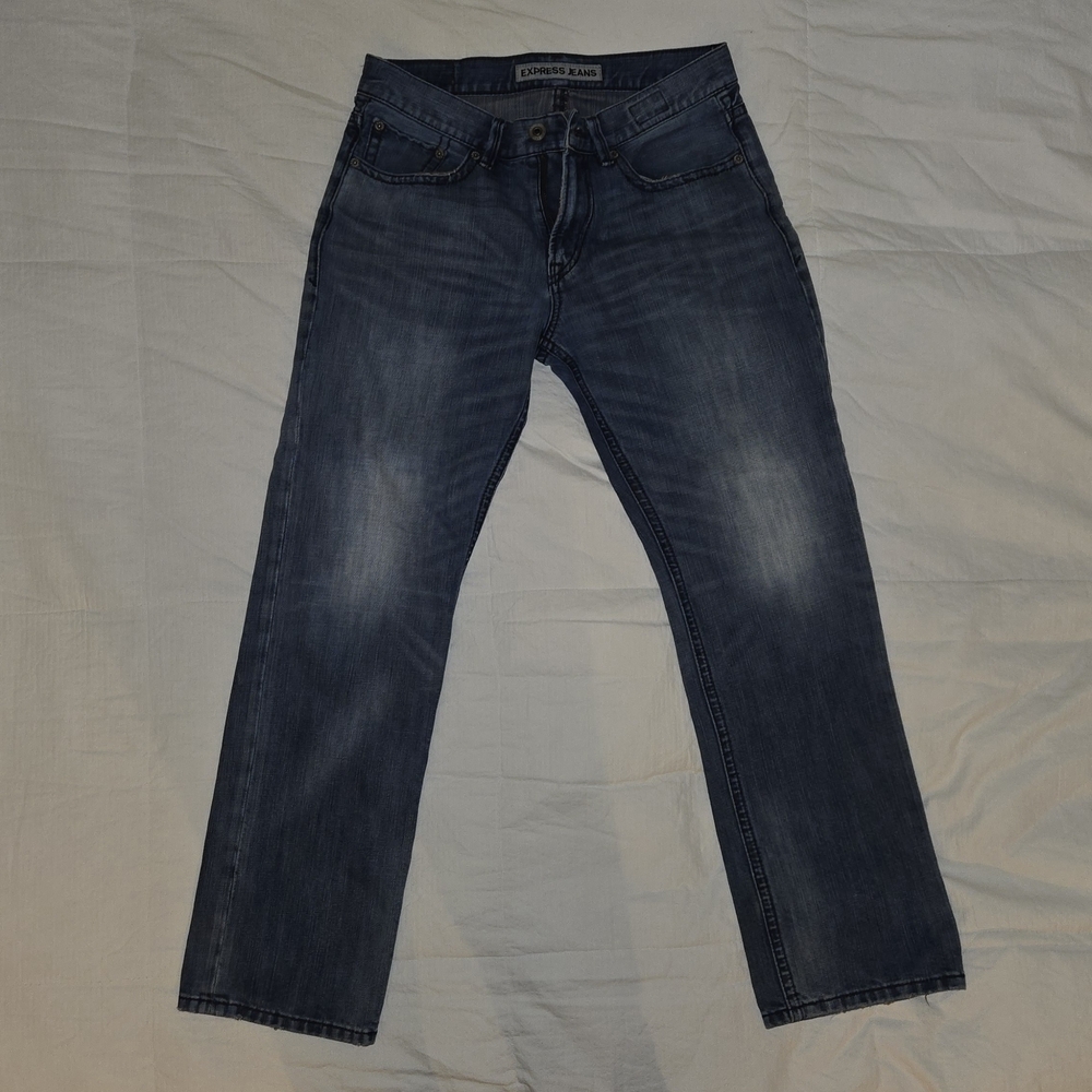 Express Men Kingston Classic Fit Straight Leg Jeans